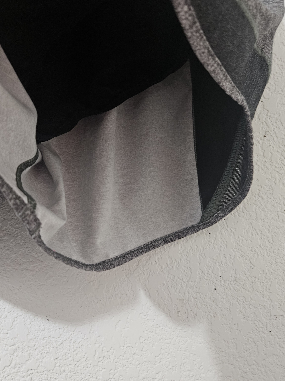 Lululemon Hotty Hot Shorts Size 6 - Picture 4 of 7